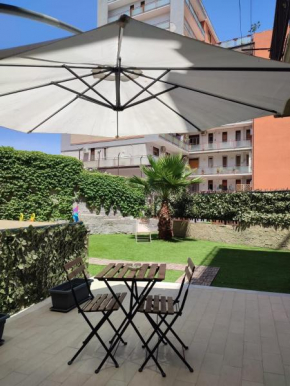 Appartamento incantevole con parcheggio e giardino
